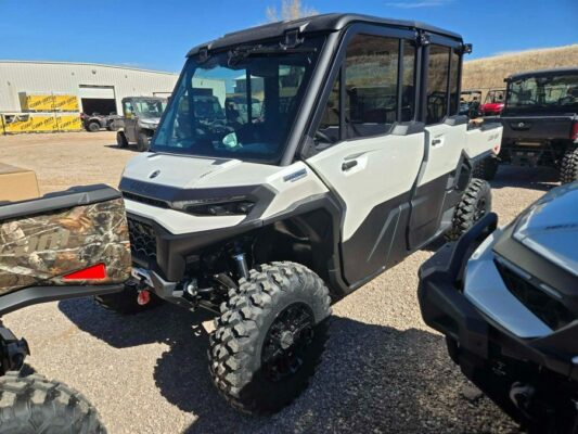 2026 Can-Am Defender MAX Limited HD11